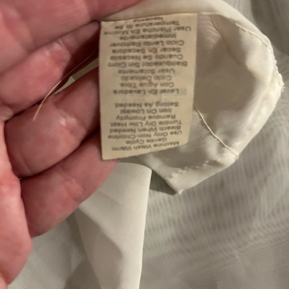 VTG Sheer Cottagecore Crochet Trim Kitchen curtain. Measures 27x13 inches. - Picture 8 of 8